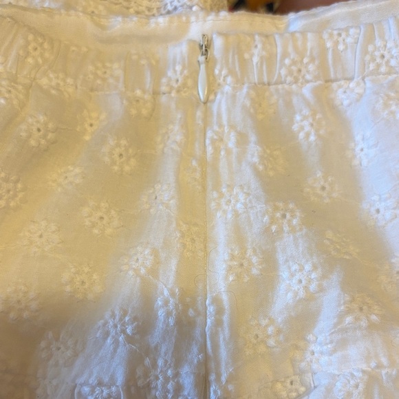 Chic White Lace Tiered Mini Skirt - Picture 2 of 2
